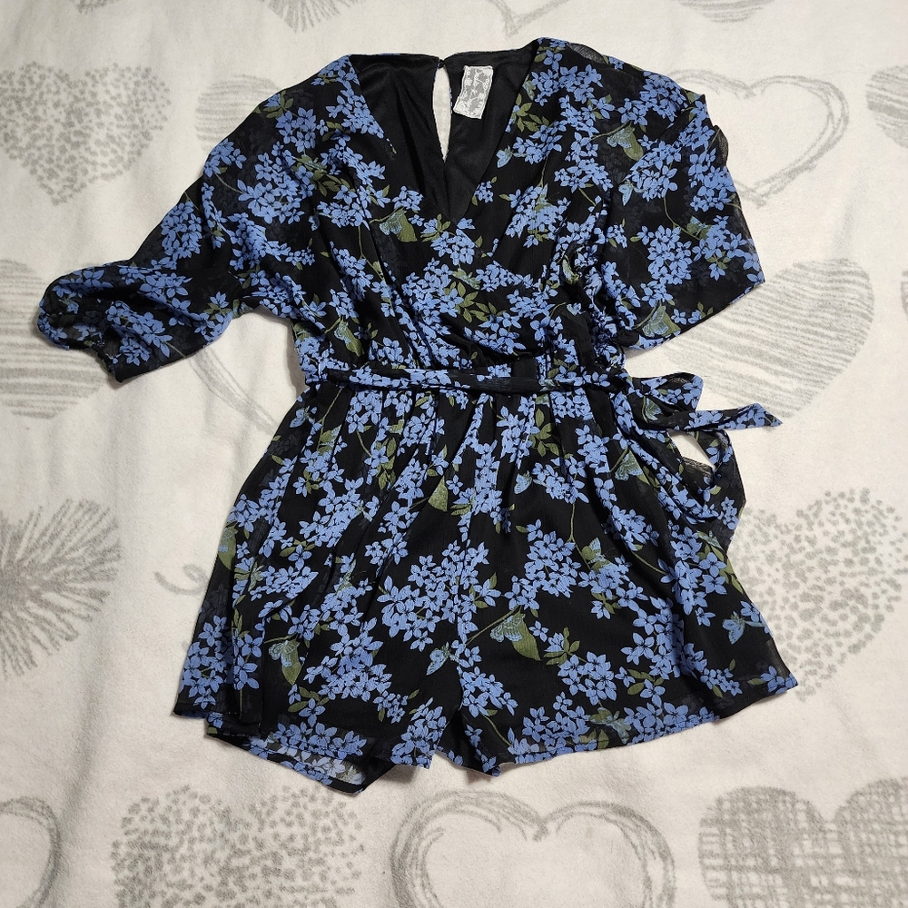 Sadie & Sage Black, Blue and‎ Green Floral Wrap Romper with V-Neckline - Size M